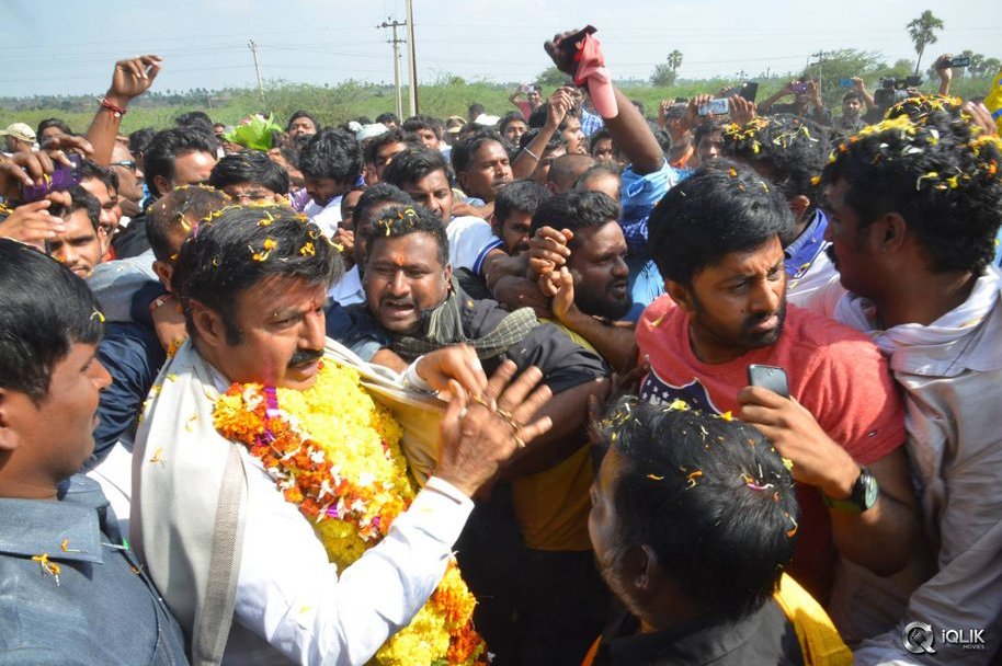 Dictator-Movie-Team-Amaravathi-Tour